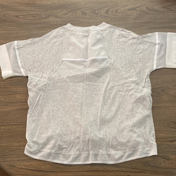 Nike Retro Top - Picture 2 of 3